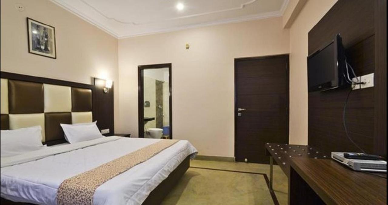 Paramount Hotel Divisione di Divisione di Jaipur Esterno foto